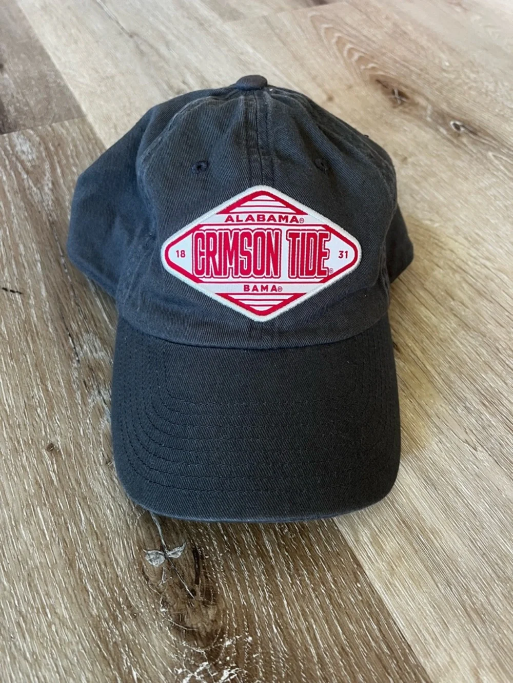 Alabama Crimson Tide Embroidered Black Baseball Cap